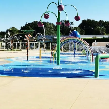 Mh699 - 4 Min à Pied De La Fun Zone - 3ch - Terrasse Et Clim - Les Charmettes 4 étoiles Campeggio Les Mathes
